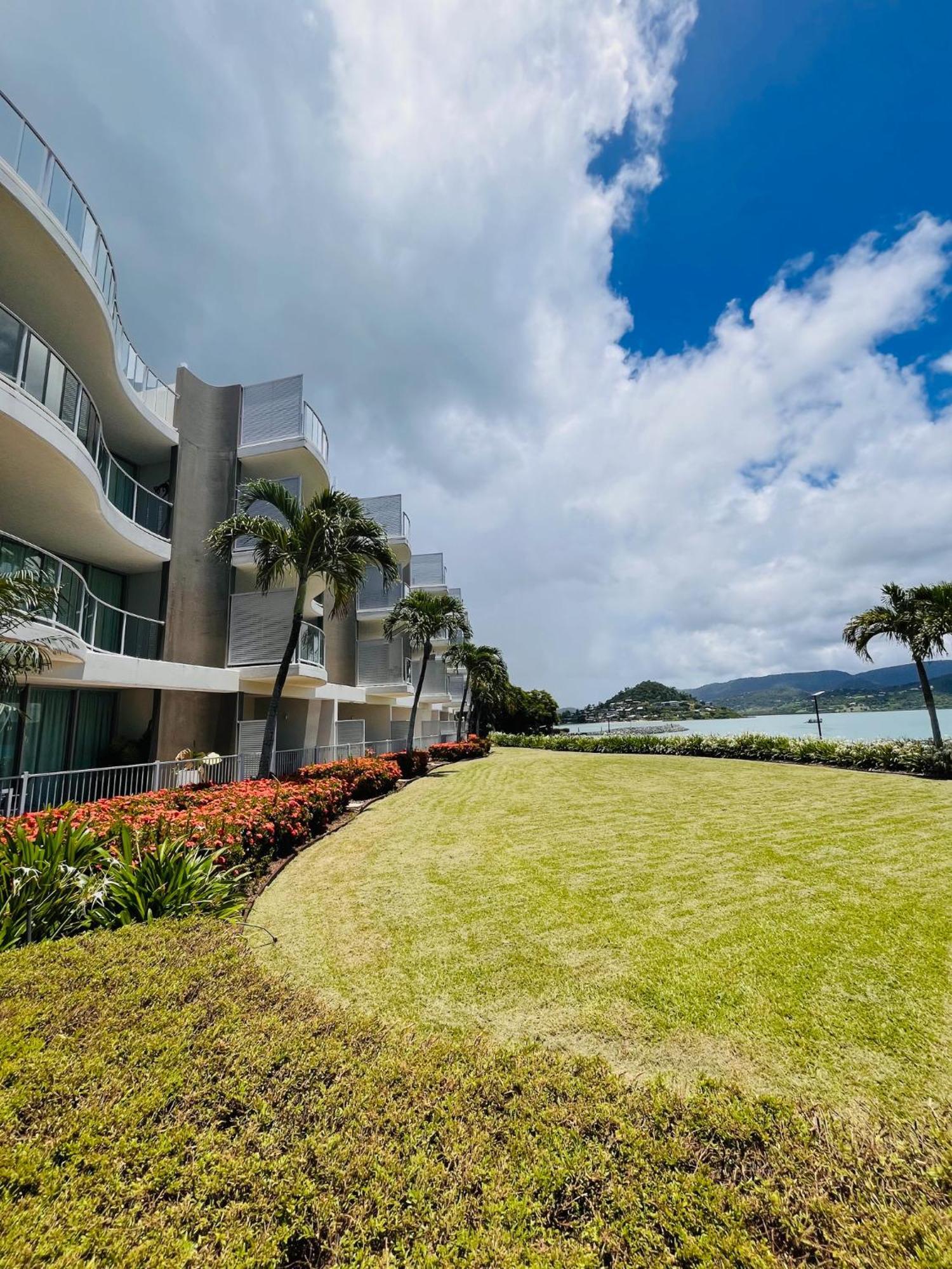 エアリービーチ アト マリーナ ショアーズアパートホテル エクステリア 写真 View of the resort