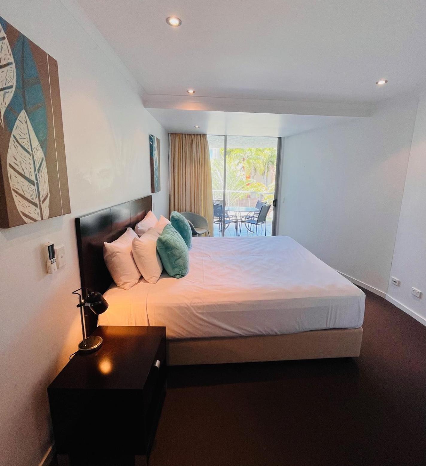 エアリービーチ アト マリーナ ショアーズアパートホテル エクステリア 写真 A bedroom at the hotel